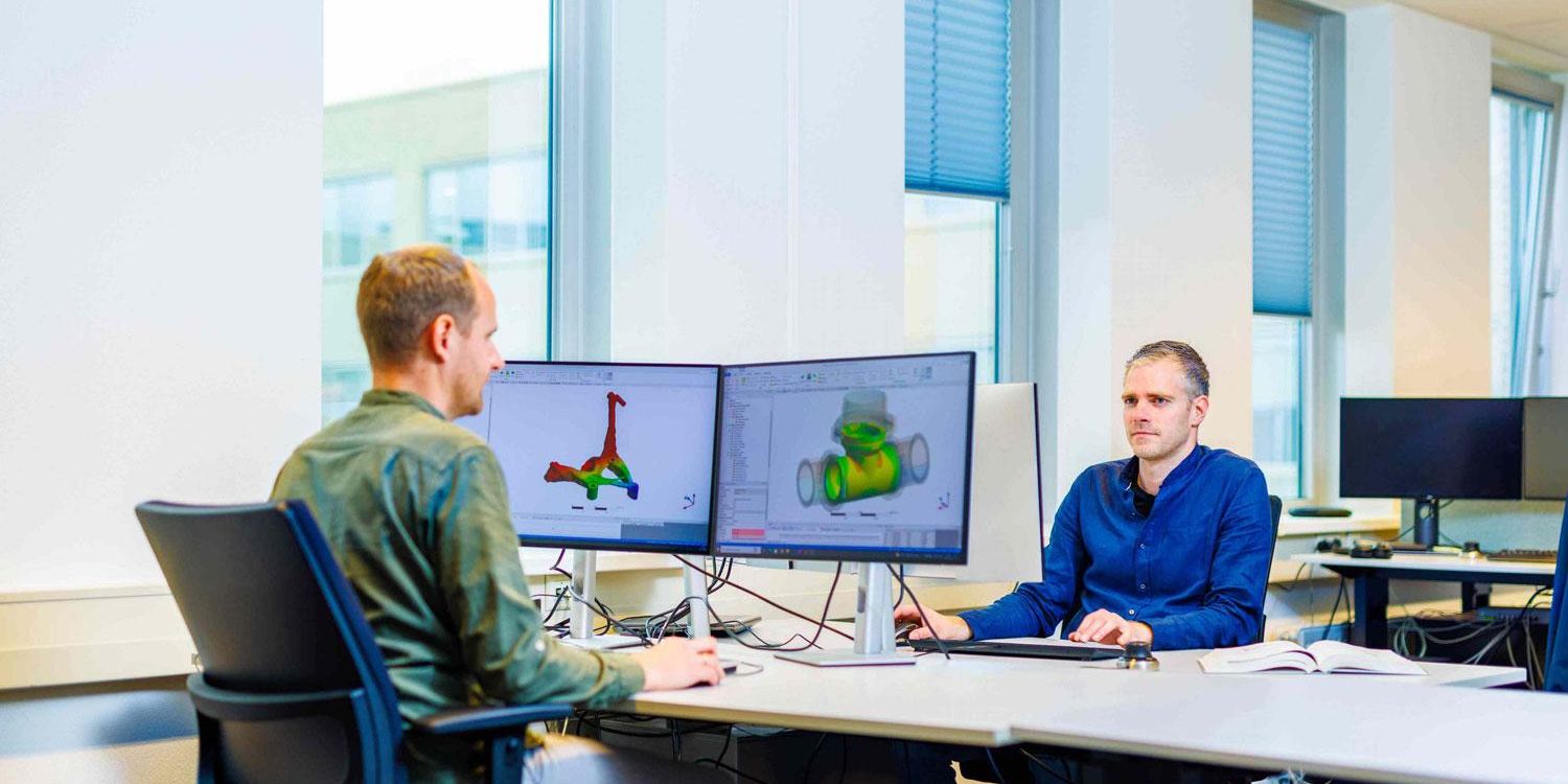 engineers working on FEM and CFD simulations